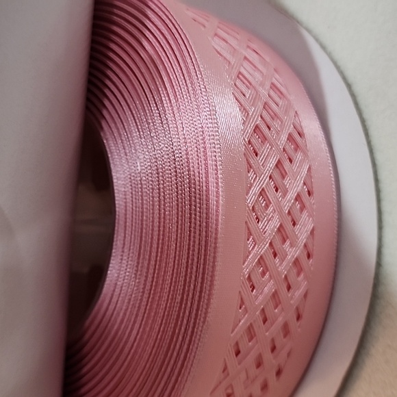 3 Rolls Kirkland Wire-edged Ribbon, 1-1/2" x 122 yards approx total - Picture 7 of 10